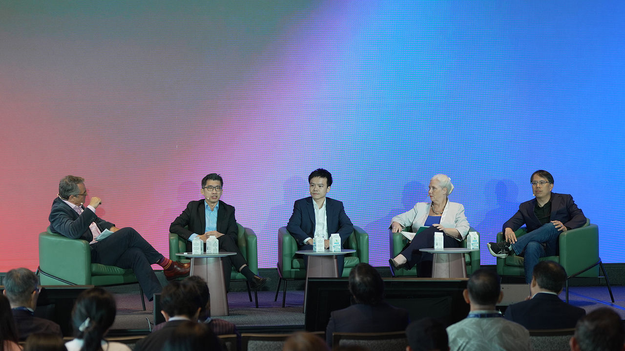 Navigating complexity with Axel Threlfall, Johnson Poh, Hongrui Mo, Joanne Flinn and Andy Hwang