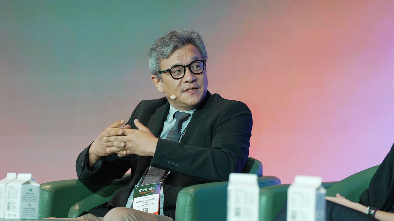Professor Jungpil Hahn, Provost's Chair Professor, NUS  Director, NUS Fintech Lab